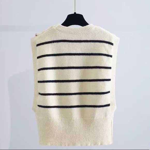 Korean Vintage Striped Knitted Sweater Vest - Beige - Picture 5 of 11